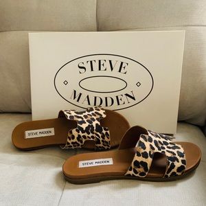 ☀️Steve Madden slip ons